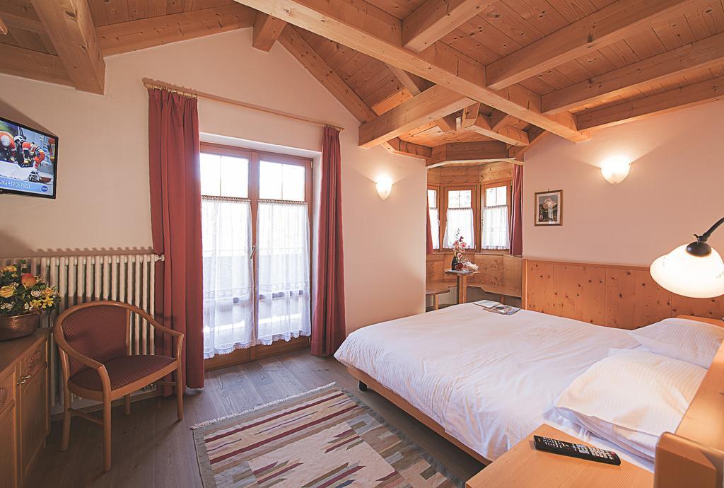 ברסאנונה Hotel Waldheim Belvedere מראה חיצוני תמונה