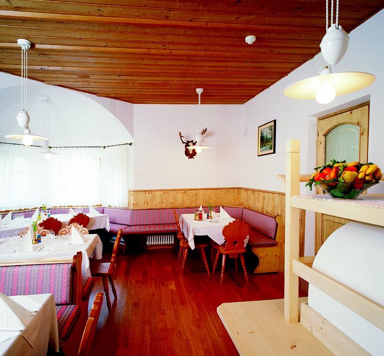 ברסאנונה Hotel Waldheim Belvedere מראה חיצוני תמונה